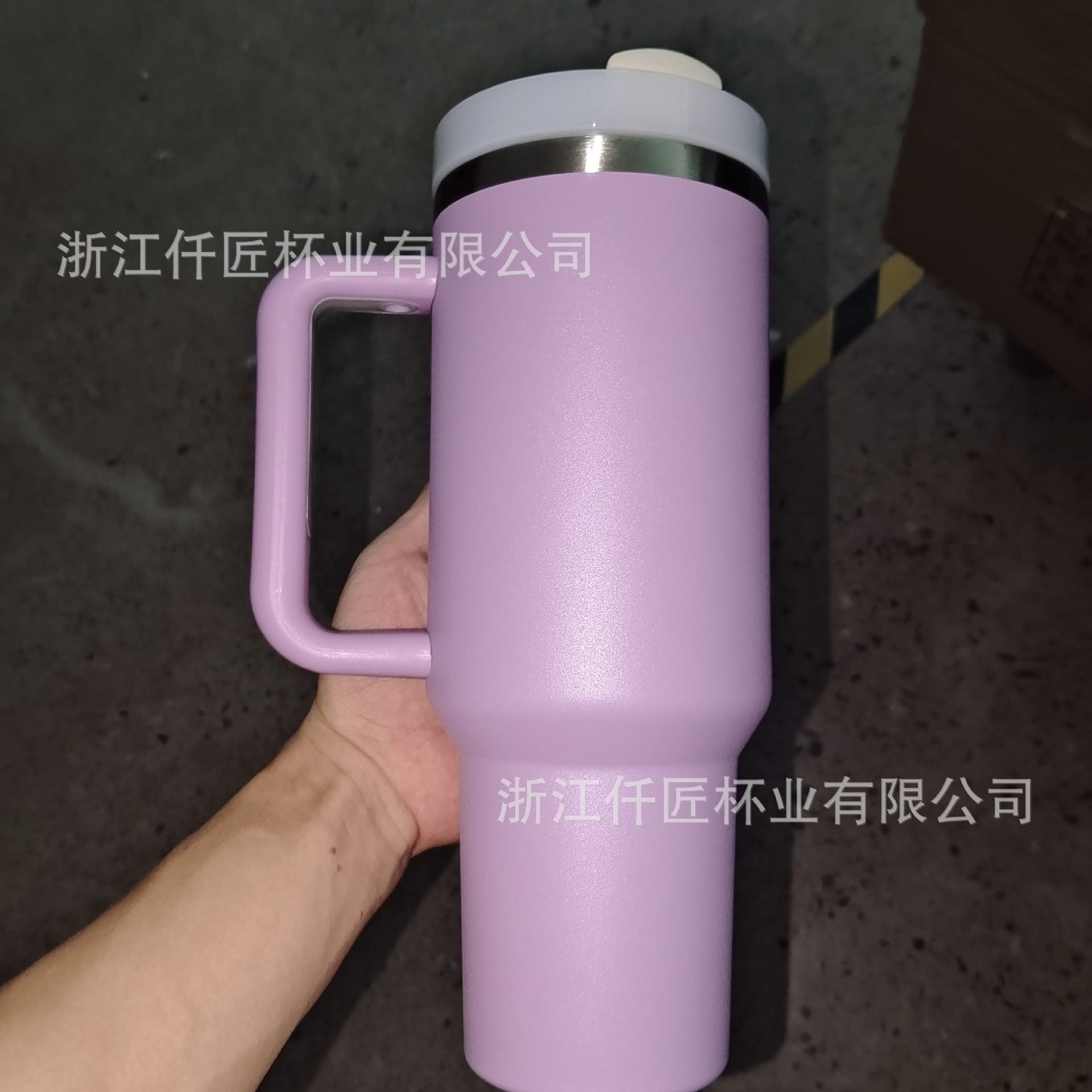 Wholesale 2nd Generation 40oz Ice Cup Silicone Handle Rubber Paint Stainless Steel Thermos Cup